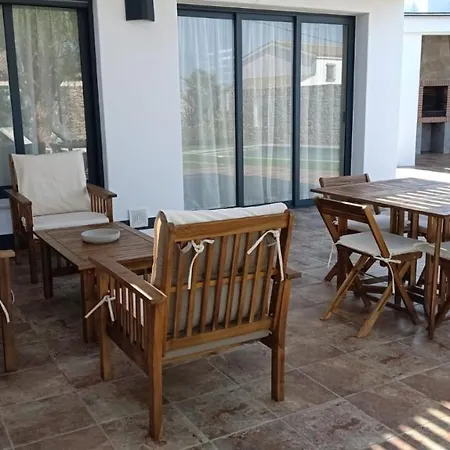 Chalet Falsa Pimienta - Solo Familias Y Parejas